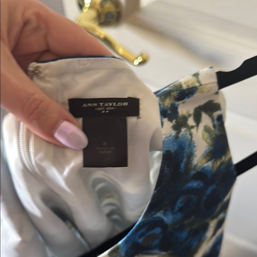 Ann Taylor Blue and White Floral Halter Sheath Sleeveless Midi Dress 6 - Picture 7 of 11